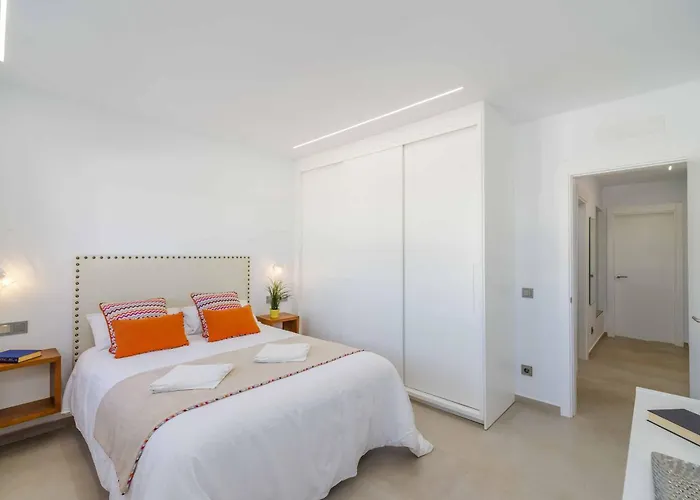 فيلة Marina Azul